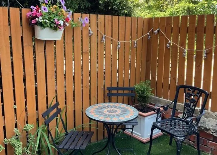 Rock - Free Parking & Wifi Near Centre